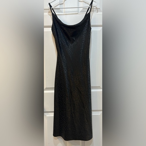 Women's Black Leopard Slip Dress Midi Sateen Pullover Adjustable Strap Sz S - Picture 1 of 7